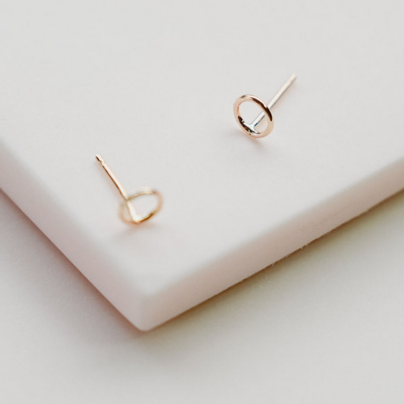 Gold OO Studs